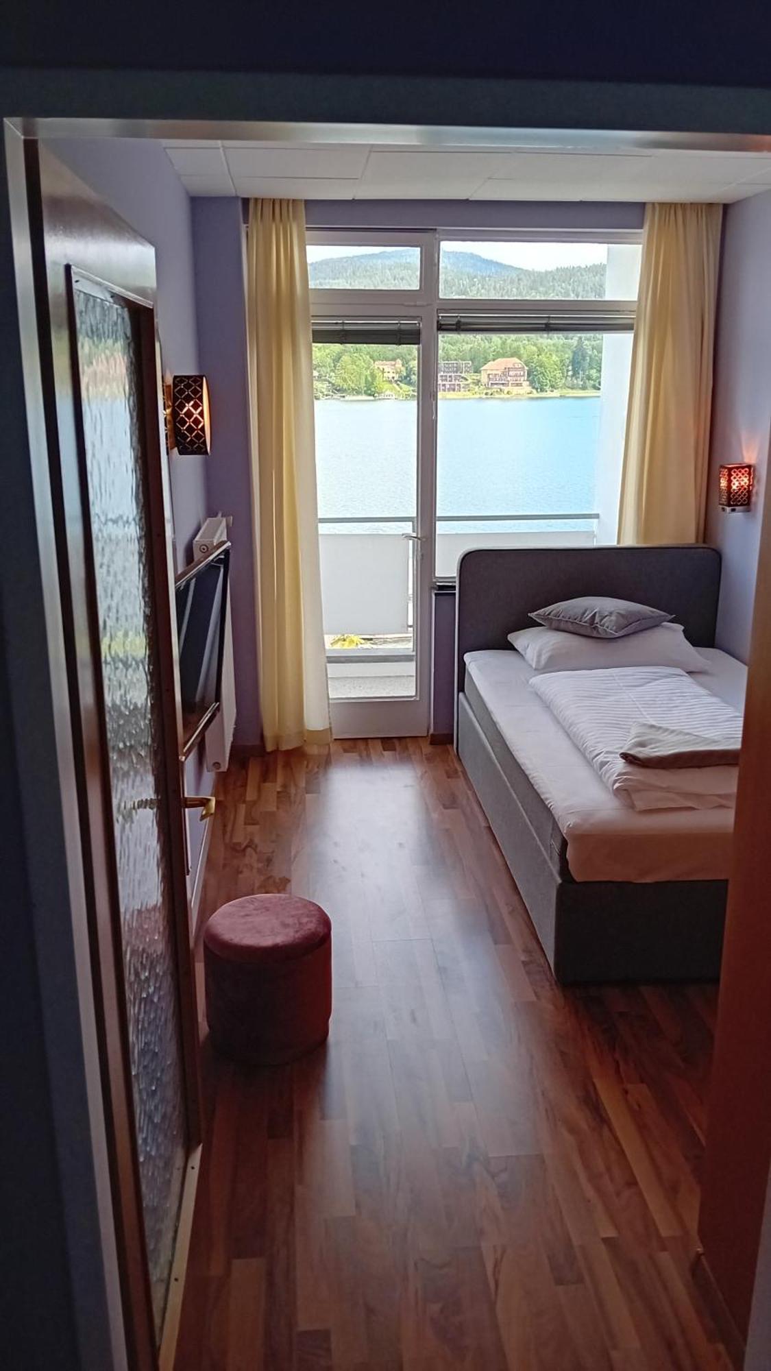 Tennis & Yacht Hotel Velden Velden am Wörthersee Exterior foto
