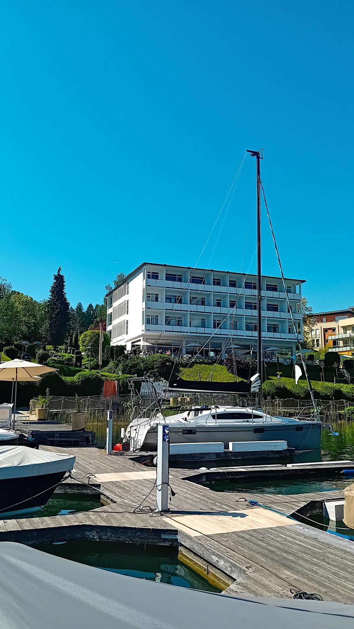 Tennis & Yacht Hotel Velden Velden am Wörthersee Exterior foto